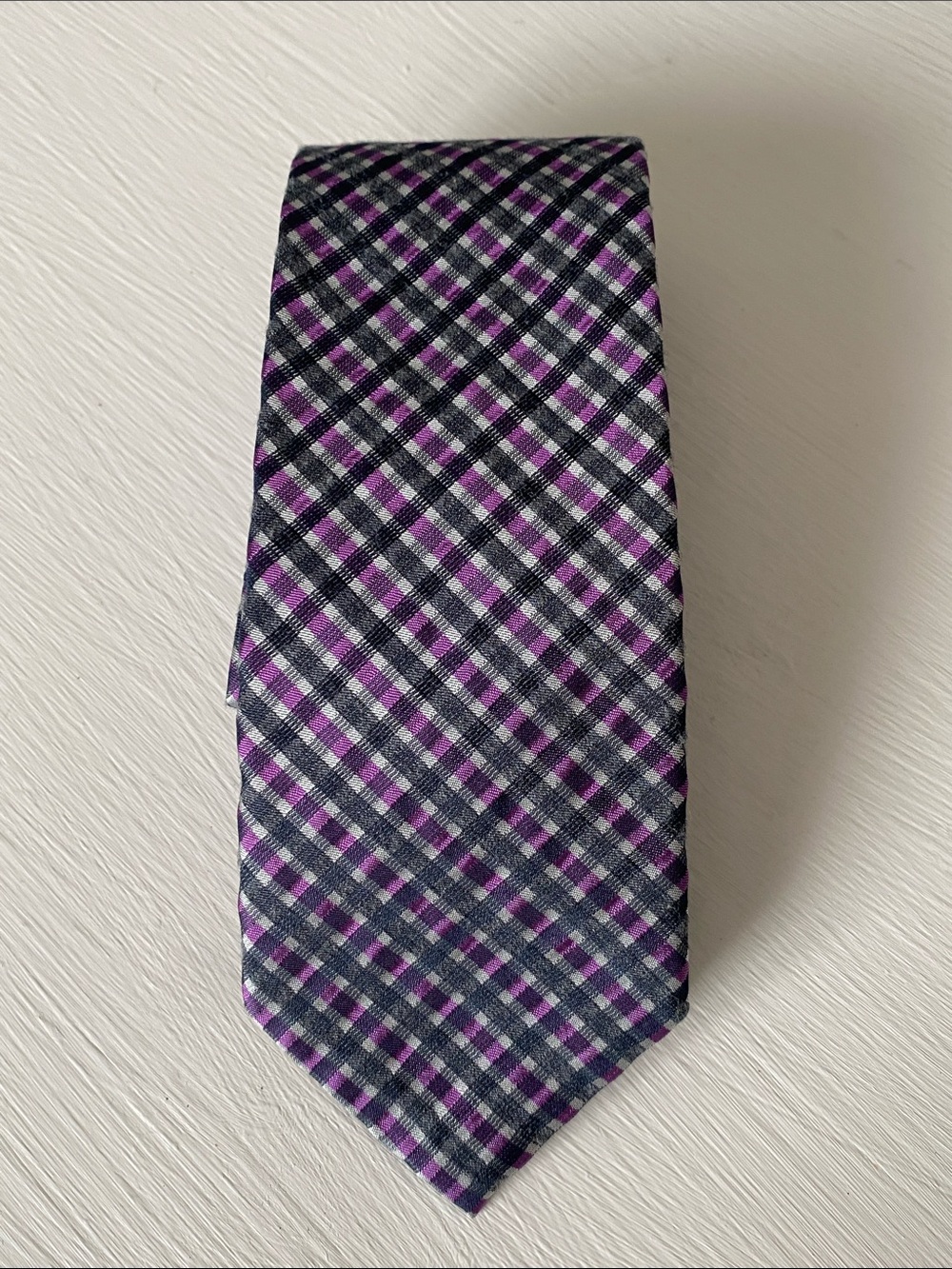 Calvin Klein Slim Men's Plaid Tie in Purple & Gray Plaid